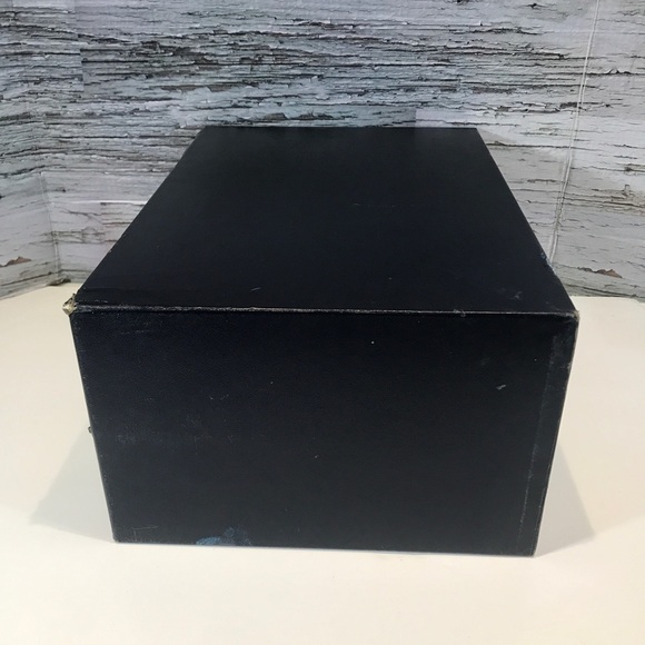 The Compact Edition of the Oxford English Dictionary Volumes I and II 1971 - Picture 12 of 12